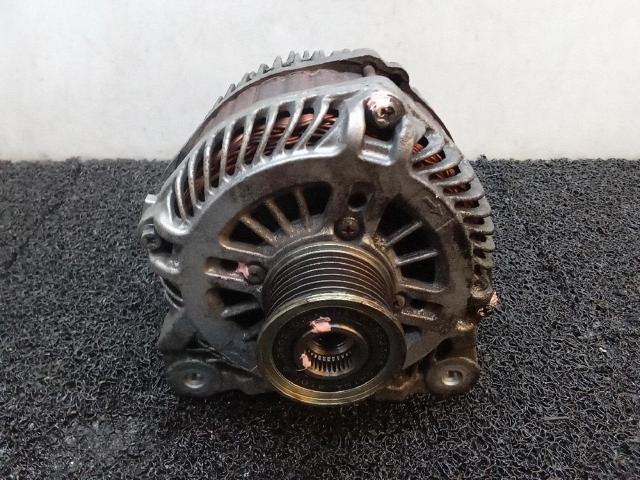 8200654789 Alternador  disponible Burgos