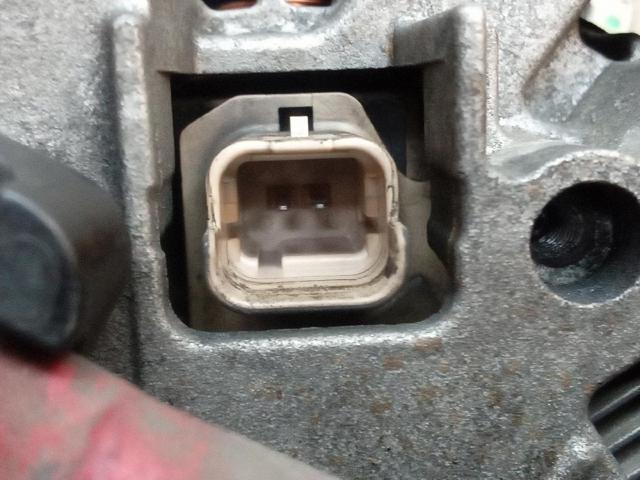 RENAULT 8200654789 Alternador  disponible Valladolid