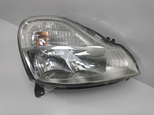 Faro derecho 8200658377 Renault (RVI)