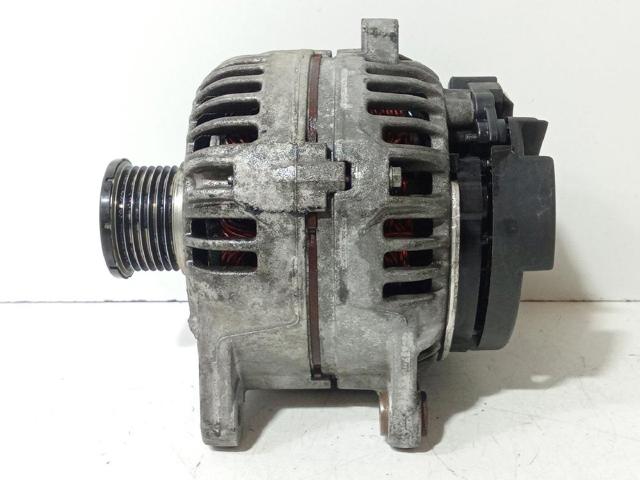 8200660022 RENAULT Alternador  comprar en Jaén