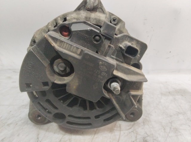 RENAULT 8200660033 Alternador  en stock Terrassa
