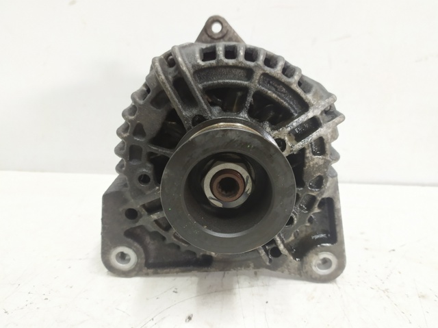 8200660037 RENAULT Alternador  disponible Ourense