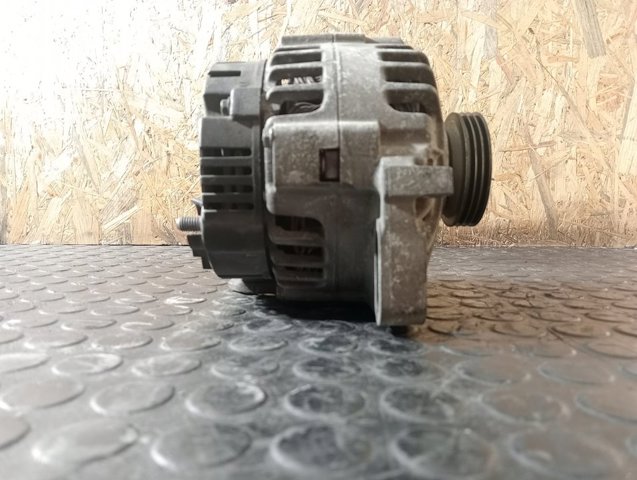 8200660044 Alternador  disponible Málaga