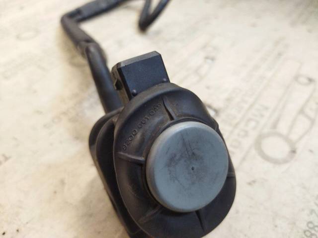 8200661049 RENAULT Válvula solenoide de control de presión de sobrealimentación  disponible Vigo