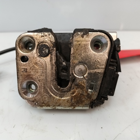Cerradura inferior de puerta trasera derecha de doble hoja 8200661170 RENAULT