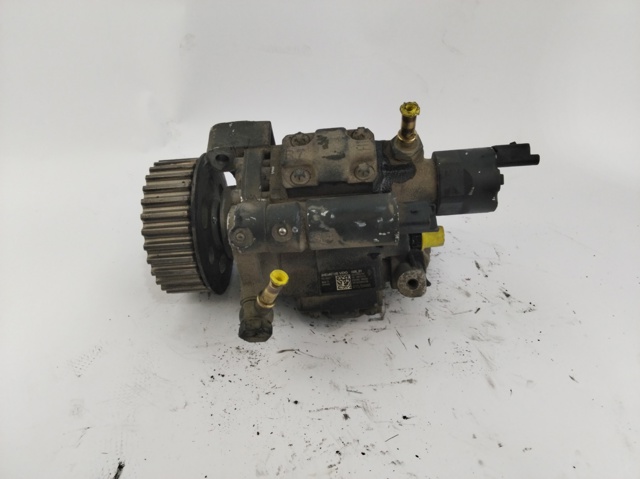 RENAULT 8200663258 Bomba inyectora comprar Pamplona
