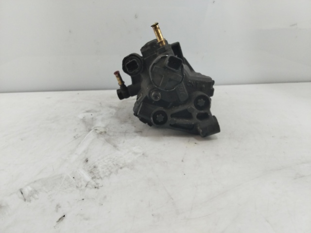 RENAULT 8200663258 Bomba de alta presión de combustible  comprar en Murcia