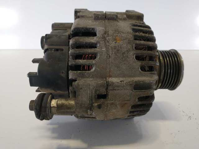 8200667608 NISSAN Alternador  comprar en Lleida