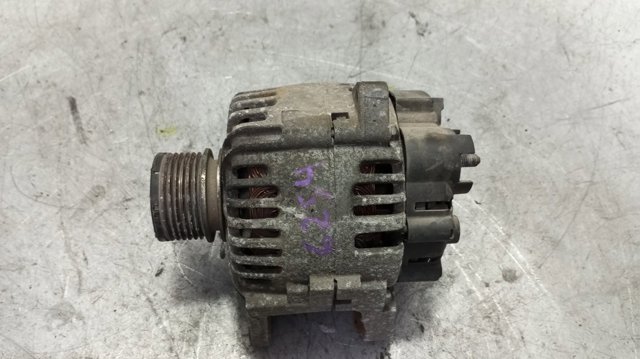 8200667614 RENAULT Alternador  comprar en Lleida