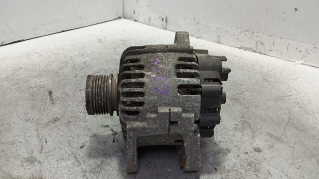 8200667614 RENAULT Alternador  comprar en Oviedo