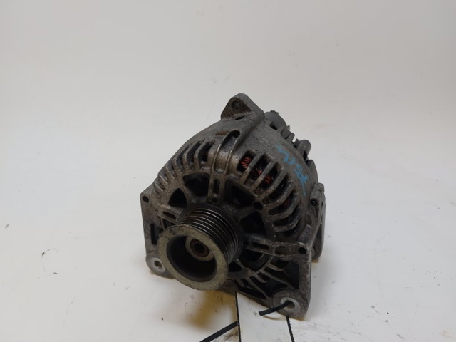 Dynamo 8200667617 RENAULT