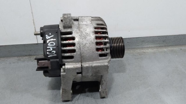 8200667618 RENAULT Alternador  comprar en Lleida