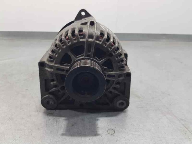 RENAULT 8200667618 Alternador  disponible Valladolid