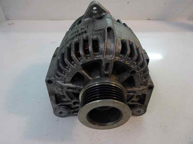RENAULT 8200667619B Alternador  comprar en Murcia