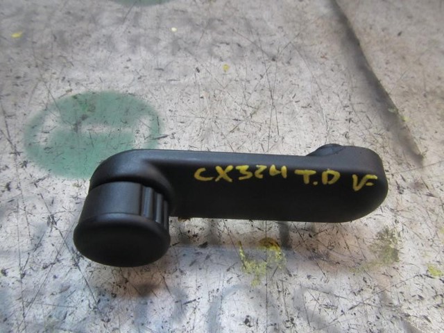 8200673745 Manivela de elevalunas de puerta delantera  disponible Málaga