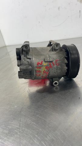 RENAULT 8200678499 Compresor de aire acondicionado  en stock Salamanca