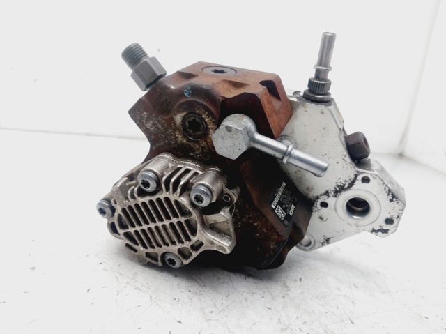 RENAULT 8200680077 Bomba de alta presión de combustible  disponible España