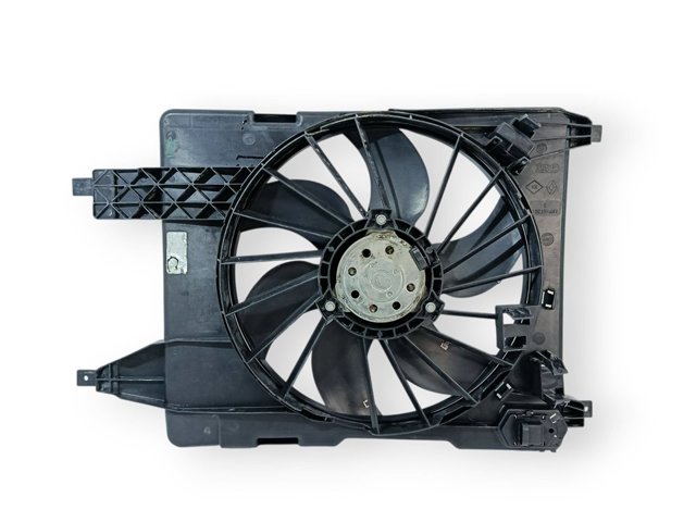 RENAULT 8200680824 Ventilador eléctrico de refrigeración completo (motor y hélice)  disponible Valladolid