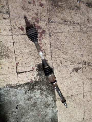 Árbol de transmisión delantero derecho 8200687740 RENAULT