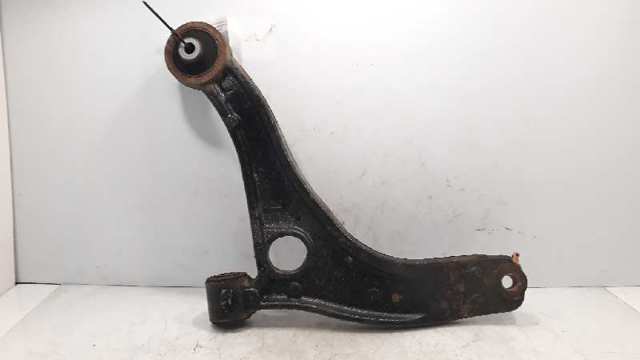 8200688871 Brazo inferior izquierdo de la suspensión delantera  en stock Granada