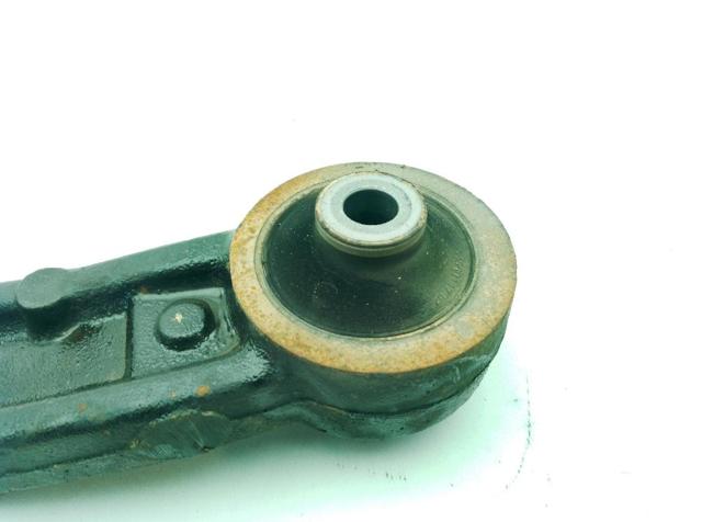 8200688871 RENAULT Brazo inferior izquierdo de la suspensión delantera  en stock Córdoba