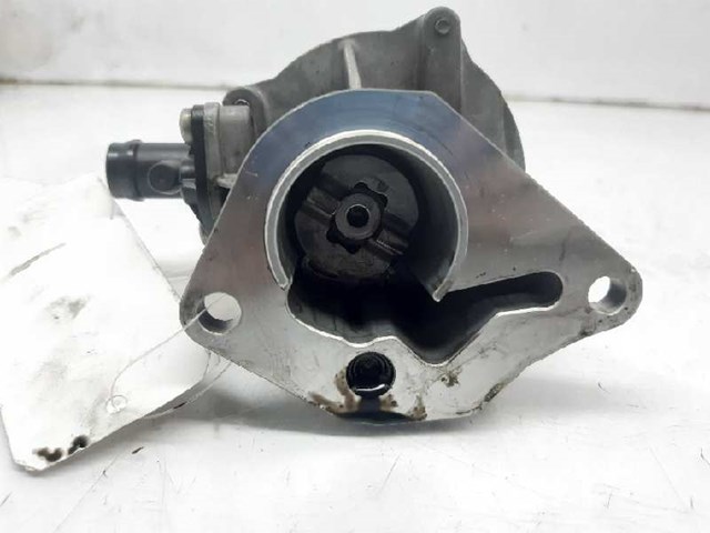 8200689330 RENAULT Bomba de vacío  en stock Córdoba