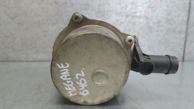 8200689330 RENAULT Bomba de vacío  disponible Vigo