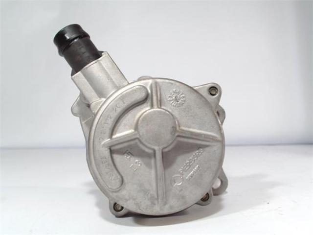 8200689330 RENAULT Bomba de vacío  disponible Ourense