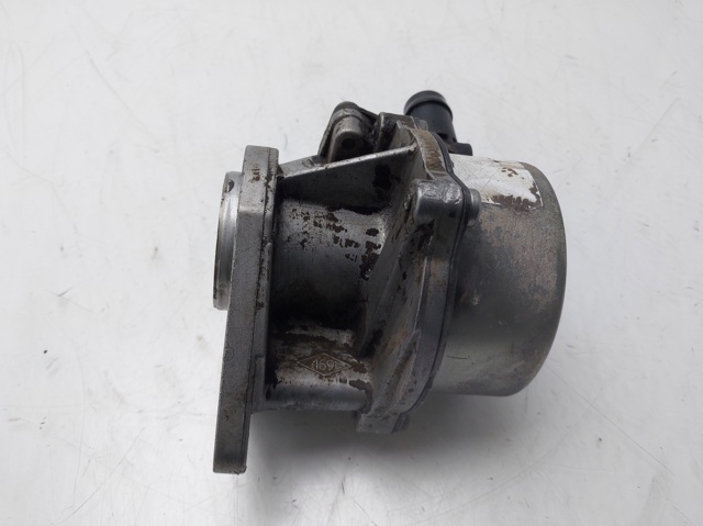 RENAULT 8200689330 Bomba de vacío  disponible España