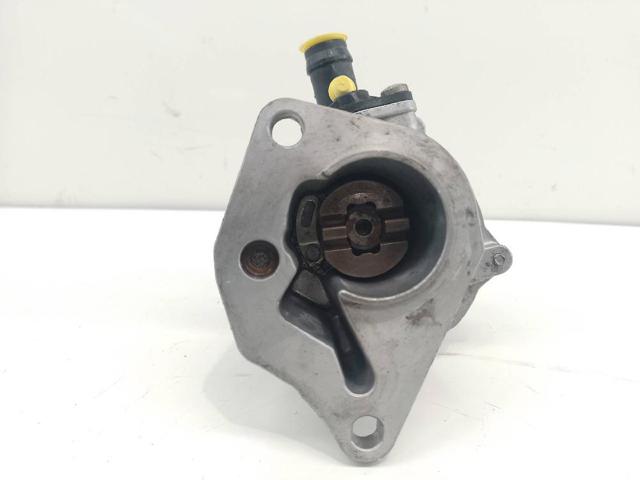 8200689330 RENAULT Bomba de vacío comprar Madrid