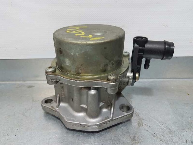 8200689330 RENAULT Bomba de vacío  comprar en Lleida