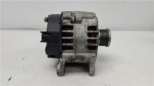 8200690199 RENAULT Alternador  disponible Ourense