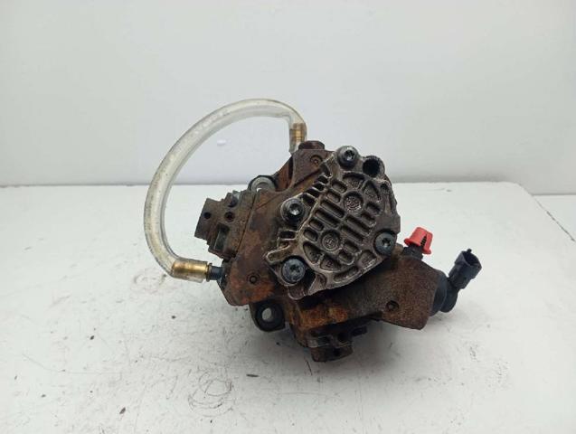 8200690744 RENAULT Bomba de alta presión de combustible  comprar en Oviedo