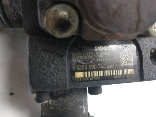 8200690744 RENAULT Bomba de alta presión de combustible  comprar en Jaén