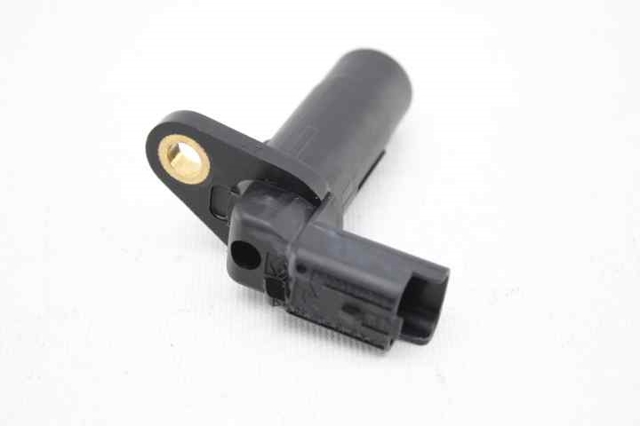 Comprar Sensor de posición del cigüeñal Nissan Tiida  C11X a bajo precio