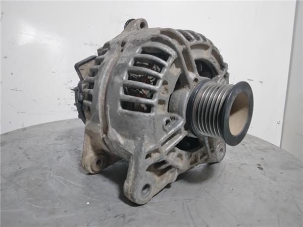 8200692868 RENAULT Alternador  en stock Huelva