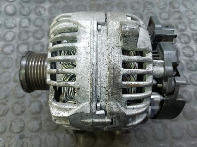 8200692868 RENAULT Alternador  comprar en Oviedo