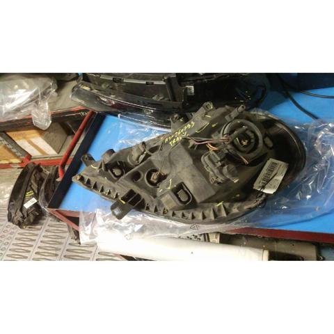 8200701352 Faro izquierdo  en stock Sabadell