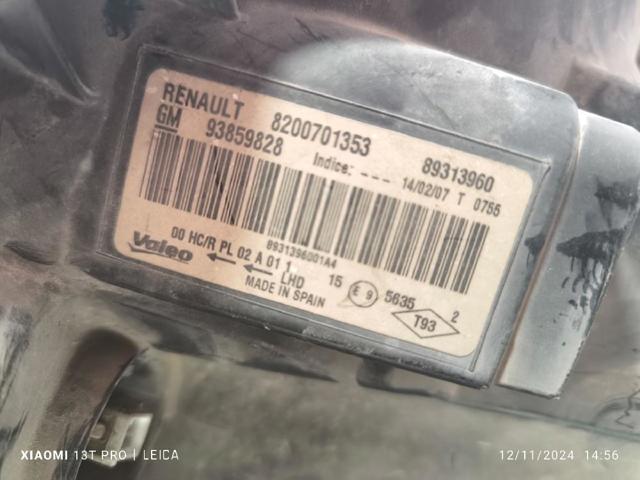 8200701353 Faro derecho comprar Almería