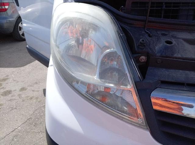 8200701356 OPEL Faro derecho  en stock Córdoba