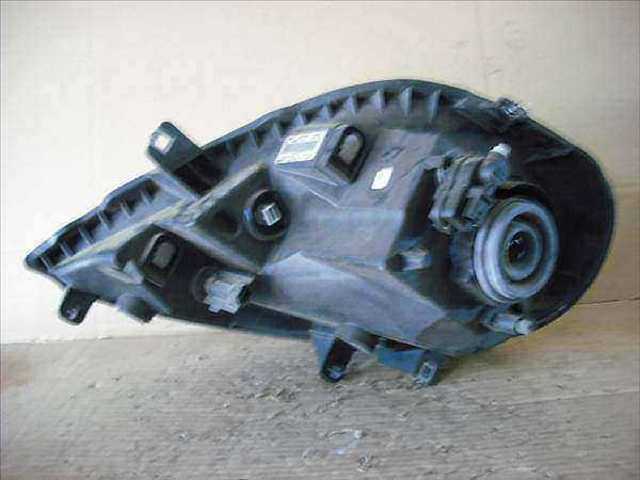 RENAULT 8200701356 Faro derecho  en stock Terrassa