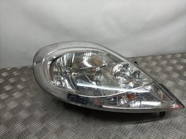 Luz derecha 8200701356 RENAULT