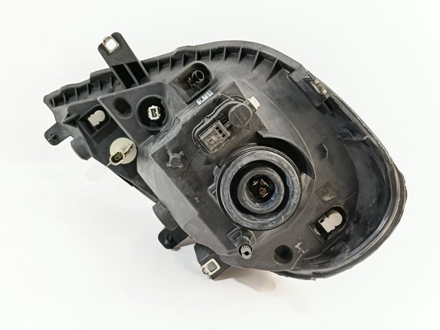 Faro delantero derecho 8200701356 RENAULT