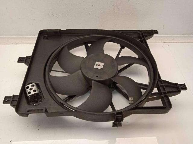 8200702959 Ventilador eléctrico de refrigeración completo (motor y hélice)  disponible Málaga