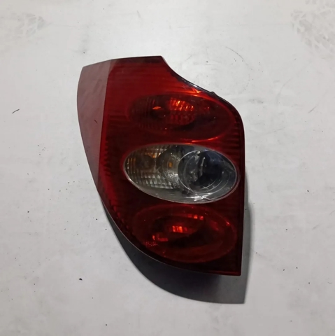 8200703487 Piloto trasero izquierdo  en stock Castellón