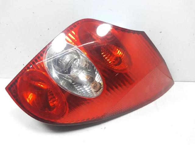 RENAULT 8200703489 Piloto trasero derecho  comprar en Ponferrada