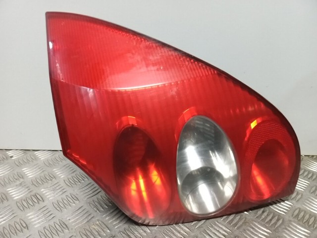 RENAULT 8200703489 Piloto trasero derecho comprar Tarragona