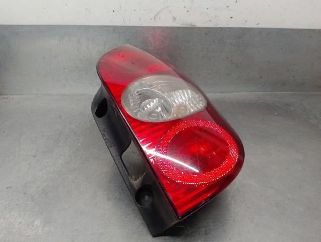 RENAULT 8200703489 Piloto trasero derecho comprar Tarragona