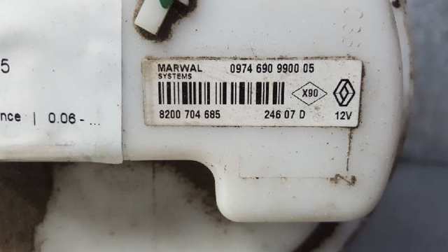 8200704685 RENAULT Bomba de gasolina comprar Madrid