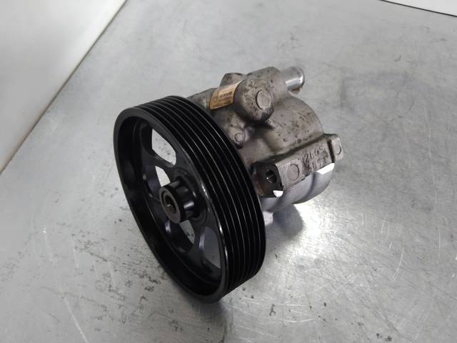 8200709229 RENAULT Bomba de dirección asistida  disponible Alicante